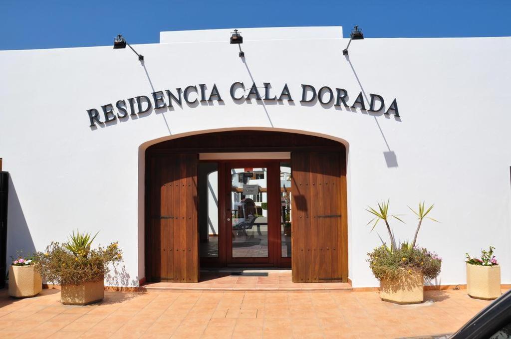 Residencia Cala Dorada Apartment Porto Petro  Exterior photo